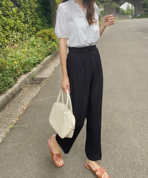 LAUIR（ラウアー）の「2タックワイドスラックスパンツ（その他パンツ・レディース・ブラック/ベージュ/ネイビー/ブラウン・MEDIUM/LARGE/X-LARGE）」の15枚目の写真