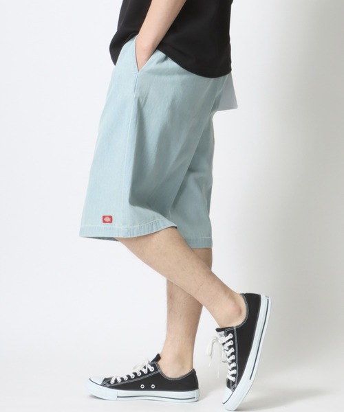 Dickies(ディッキーズ)の「Dickies/ディッキーズ T/Cツイル デニム ワイド ハーフパンツ/ショートパンツ/ショーツ/カラーパンツ(チノパンツ・メンズ・ブラック/ベージュ/インディゴブルー/グリーン/アイボリー/ライトインディゴブルー・M/L/XL)」の6枚目の写真