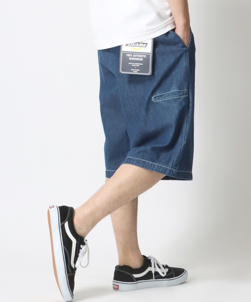Dickies(ディッキーズ)の「Dickies/ディッキーズ T/Cツイル デニム ワイド ハーフパンツ/ショートパンツ/ショーツ/カラーパンツ(チノパンツ・メンズ・ブラック/ベージュ/インディゴブルー/グリーン/アイボリー/ライトインディゴブルー・M/L/XL)」の5枚目の写真