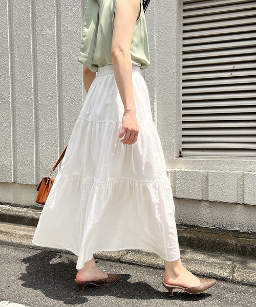 Jewelobe(ジュエローブ)の「ロングティアードスカート(スカート・レディース・ブラック/ネイビー×ホワイト/オレンジ/オフホワイト/ブラック×ホワイト・S/M)」の13枚目の写真
