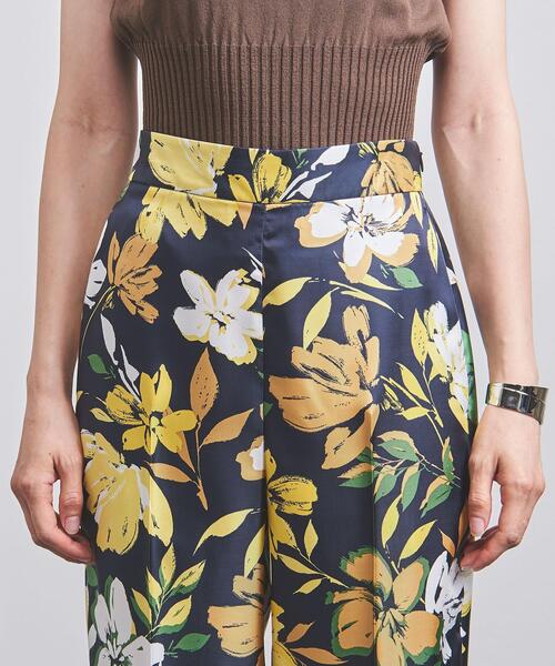 UNITED ARROWS（ユナイテッドアローズ）の「P フラワー プリント パンツ（その他パンツ・レディース・イエロー/ロイヤルブルー・40/38/36）」の6枚目の写真