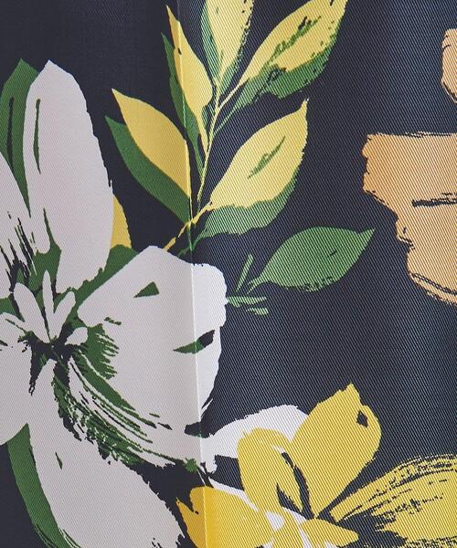 UNITED ARROWS（ユナイテッドアローズ）の「P フラワー プリント パンツ（その他パンツ・レディース・イエロー/ロイヤルブルー・40/38/36）」の11枚目の写真