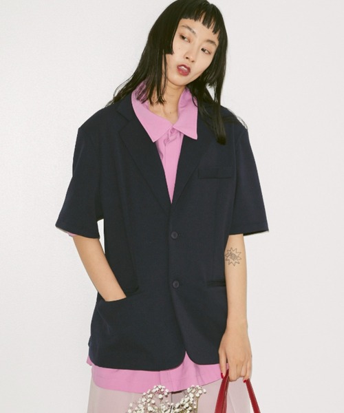 FEKETE(フェケテ)の「HALF TAILORED JACKET / ハーフテーラードジャケット(テーラードジャケット・レディース・ブラック/ネイビー・FREE)」の2枚目の写真