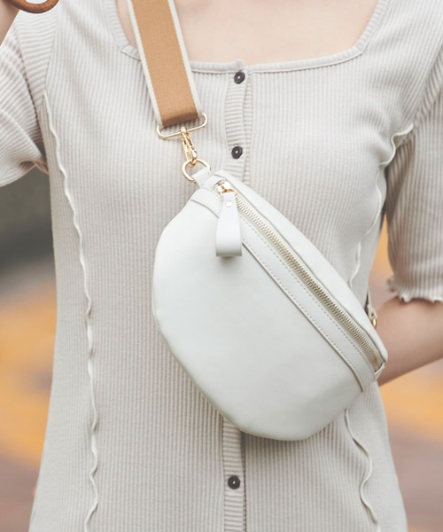 FREE'S MART（フリーズマート）の「◆ボディバッグ（ショルダーバッグ・レディース・ブラック系その他/ホワイト/ブラウン系その他・ﾌﾘ-）」の2枚目の写真