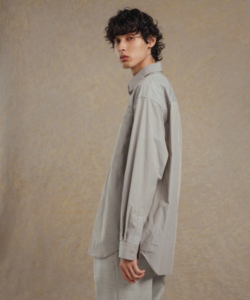 ADAM ET ROPE'(アダムエロペ)の「ビッグシルエット レギュラーカラーシャツ(シャツ/ブラウス・メンズ・ベージュ系その他/グリーン系その他/ブルー系その他4・M/L)」の5枚目の写真