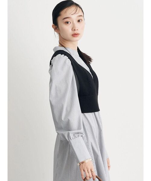 earth music&ecology(アースミュージックアンドエコロジー)の「クロップドニットビスチェ(ベスト・レディース・ブラック/ライトベージュ/グレイッシュベージュ・FREE)」の5枚目の写真