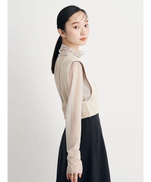 earth music&ecology(アースミュージックアンドエコロジー)の「クロップドニットビスチェ(ベスト・レディース・ブラック/ライトベージュ/グレイッシュベージュ・FREE)」の10枚目の写真