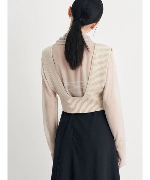 earth music&ecology(アースミュージックアンドエコロジー)の「クロップドニットビスチェ(ベスト・レディース・ブラック/ライトベージュ/グレイッシュベージュ・FREE)」の11枚目の写真