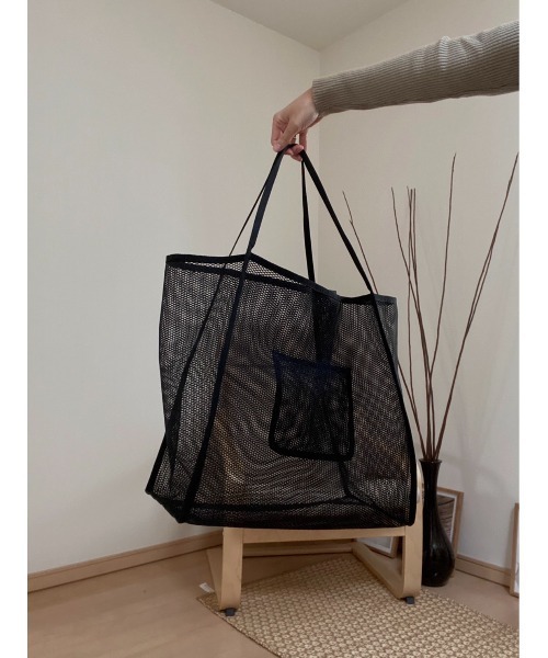 AMAIL(アマイル)の「Puchi mesh bag(トートバッグ・レディース・ブラック/ベージュ・FREE)」の17枚目の写真