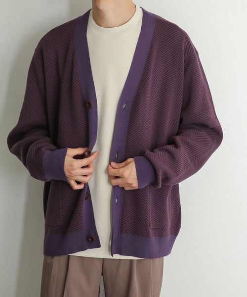 SENSE OF PLACE by URBAN RESEARCH（センスオブプレイスバイアーバンリサーチ）の「『ユニセックス』ヘリンボーンVネックカーディガン（カーディガン/ボレロ・メンズ・ブラック/ライトベージュ/パープル・MEDIUM/LARGE）」の20枚目の写真