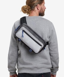 ［ CHROME / クローム ］MINI KADET SLING BAG FG_FOG / ミニ カデット フォグ 耐水 5L ボディバッグ リフレクター