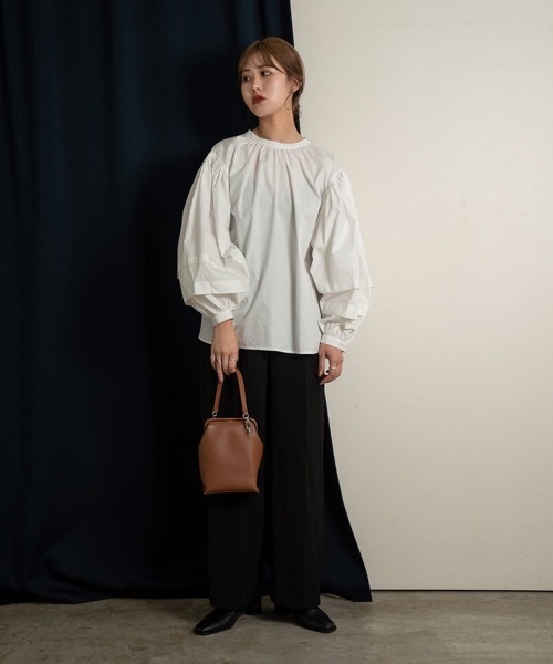 Amiur(エミレ)の「squeeze ribbon blouse(シャツ/ブラウス・レディース・ホワイト/ブラウン/ブラック・FREE)」の15枚目の写真