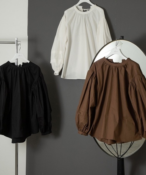 Amiur(エミレ)の「squeeze ribbon blouse(シャツ/ブラウス・レディース・ホワイト/ブラウン/ブラック・FREE)」の12枚目の写真