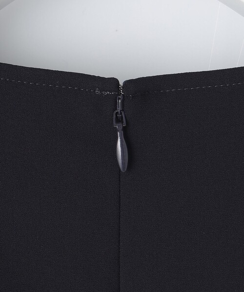 J.PRESS Ladies（J.プレス レディス）の「【洗える】2way ノルディスジョーゼット プリーツ ワンピース（ワンピース・レディース・ブラック系/ネイビー系・XS）」の5枚目の写真