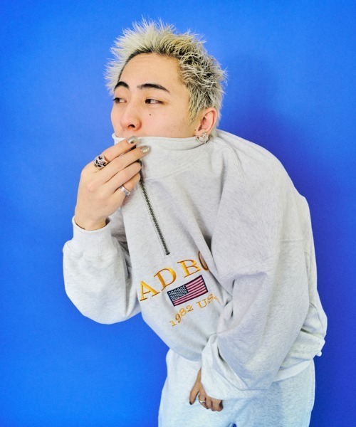 BAD BOY(バッドボーイ)の「BAD BOY U.S.Aロゴ刺繍 ハーフジップスウェット(スウェット・メンズ・ブラック/グレー/マスタード・L/M)」の14枚目の写真