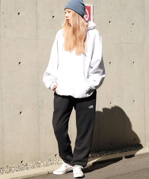 THE NORTH FACE(ザノースフェイス)の「THE NORTH FACE/ザ・ノースフェイス M SIMPLE LOGO SWEATPANT スウェットパンツ(スウェットパンツ・メンズ・ベージュ/ブラック・XL/L/M)」の16枚目の写真