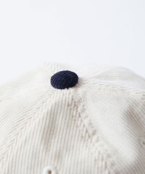 FREAK'S STORE（フリークスストア）の「HAVE A GRATEFUL DAY×FREAK’S STORE/ハブアグレイトフルデイ×フリークスストア 別注 HAVE A GRATEFUL DAY LOGO CORDUROY BASEBALL CAP/ロゴ コーデュロイ ベースボール キャップ（キャップ・メンズ・ブラック/ブラウン/ダークブラウン/グリーン/ネイビー・LARGE）」の9枚目の写真