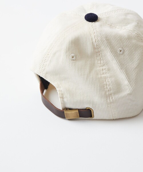 FREAK'S STORE（フリークスストア）の「HAVE A GRATEFUL DAY×FREAK’S STORE/ハブアグレイトフルデイ×フリークスストア 別注 HAVE A GRATEFUL DAY LOGO CORDUROY BASEBALL CAP/ロゴ コーデュロイ ベースボール キャップ（キャップ・メンズ・ブラック/ブラウン/ダークブラウン/グリーン/ネイビー・LARGE）」の6枚目の写真