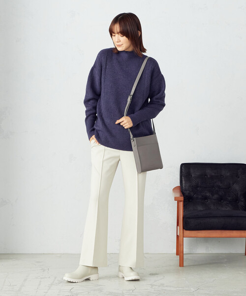 MONO COMME CA(モノコムサ)の「スクエアショルダー(ショルダーバッグ・レディース・ライトグレー/グレー/ガンメタ/ブラック・FREE)」の12枚目の写真