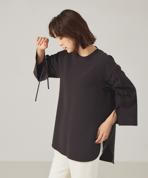 qualite（カリテ）の「シャーリングフリルブラウス（シャツ/ブラウス・レディース・チャコールグレー/オフホワイト・フリー）」の7枚目の写真