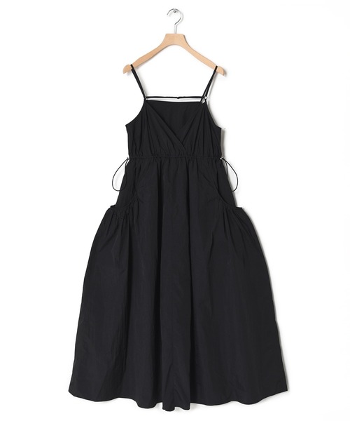 w closet（ダブルクローゼット）の「【2WAY】ビッグギャザーポケットキャミワンピース（ワンピース・レディース・レンガ/ブラック・FREE）」の3枚目の写真