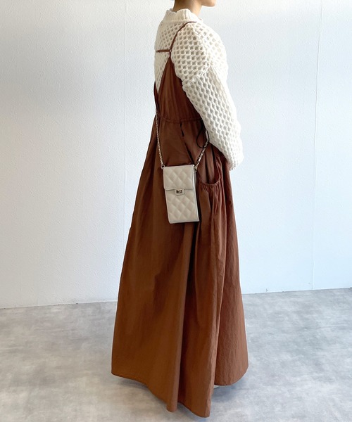 w closet（ダブルクローゼット）の「【2WAY】ビッグギャザーポケットキャミワンピース（ワンピース・レディース・レンガ/ブラック・FREE）」の19枚目の写真