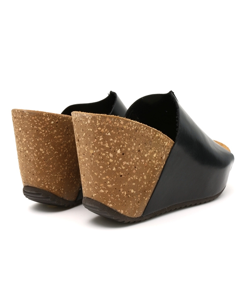 ROSE BUD（ローズバッド）の「(GABRIELE SAVIO)SN419 CENTER SEAM OPEN TOE WEDGE SANDAL（サンダル・レディース・ブラック/レッド・35/38/37/36/39）」の10枚目の写真