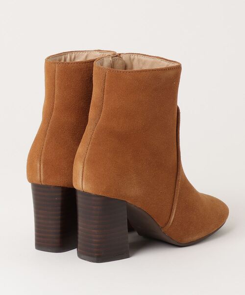 スクエアトゥブーツ