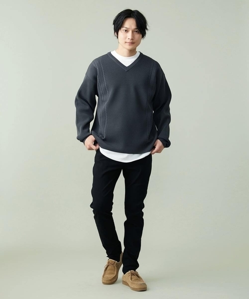 a.v.v（アーヴェヴェ）の「【S-XXL】レイヤードカットソー付きアゼ編みVネックニット（ニット/セーター・メンズ・チャコールグレー/グリーン/ベージュ/ネイビー/ライトブルー・50/46/48）」の6枚目の写真