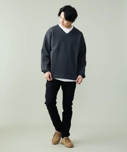 a.v.v（アーヴェヴェ）の「【S-XXL】レイヤードカットソー付きアゼ編みVネックニット（ニット/セーター・メンズ・チャコールグレー/グリーン/ベージュ/ネイビー/ライトブルー・50/46/48）」の20枚目の写真