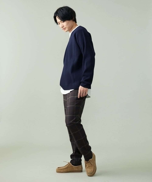 a.v.v（アーヴェヴェ）の「【S-XXL】レイヤードカットソー付きアゼ編みVネックニット（ニット/セーター・メンズ・チャコールグレー/グリーン/ベージュ/ネイビー/ライトブルー・50/46/48）」の7枚目の写真