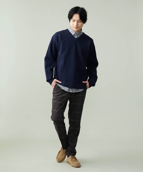 a.v.v（アーヴェヴェ）の「【S-XXL】レイヤードカットソー付きアゼ編みVネックニット（ニット/セーター・メンズ・チャコールグレー/グリーン/ベージュ/ネイビー/ライトブルー・50/46/48）」の16枚目の写真