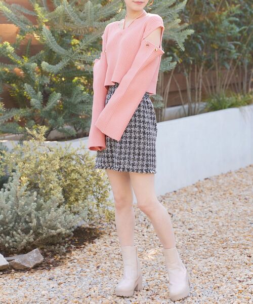 MAJESTIC LEGON（マジェスティックレゴン）の「2wayショルダーフレアスリーブニット（ニット/セーター・レディース・ブルー/グレー/ピンク・MEDIUM）」の6枚目の写真