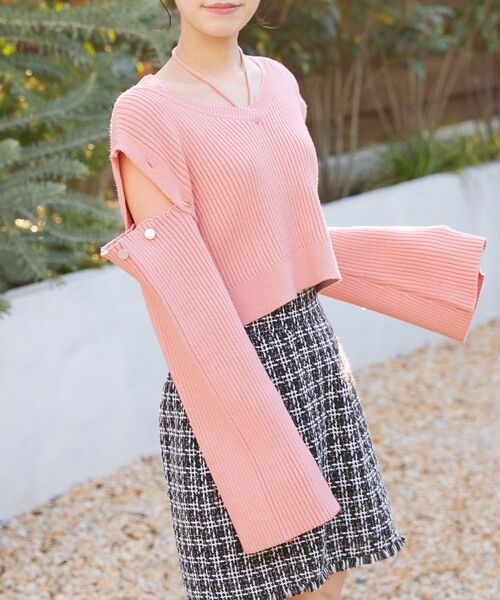 MAJESTIC LEGON（マジェスティックレゴン）の「2wayショルダーフレアスリーブニット（ニット/セーター・レディース・ブルー/グレー/ピンク・MEDIUM）」の9枚目の写真