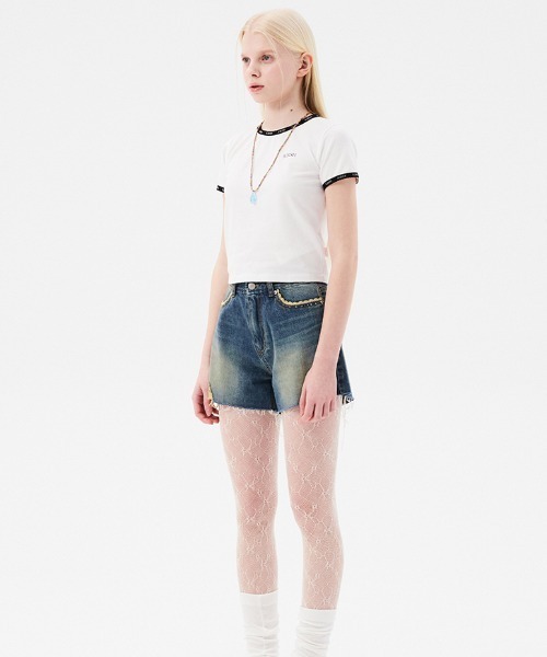 KIRSH（キルシー）の「KIRSH CHERRY LACE TAPE SLIM CROP T-SHIRT/キルシーチェリーレーステープスリムクリップTシャツ（Tシャツ/カットソー・レディース・イエロー/ホワイト/ブラック・ONE SIZE）」の4枚目の写真