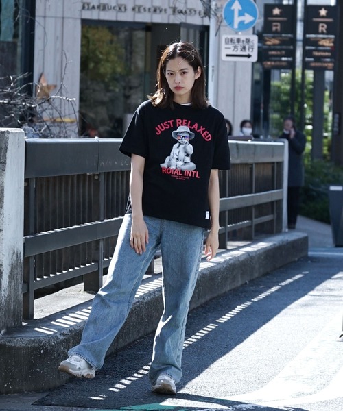 roial（ロイアル）の「DESIGN TEE/ROIAL(ロイアル)スタンダードシルエットベイビープリント半袖Tシャツ（Tシャツ/カットソー・レディース・ホワイト/ブラック/ベージュ/ブルー/グリーン・MEDIUM/LARGE）」の12枚目の写真