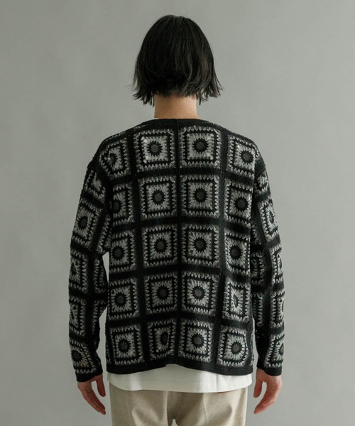 URBAN RESEARCH（アーバンリサーチ）の「クロシェニットカーディガン（カーディガン/ボレロ・メンズ・ブラック/ナチュラル・MEDIUM/LARGE）」の9枚目の写真