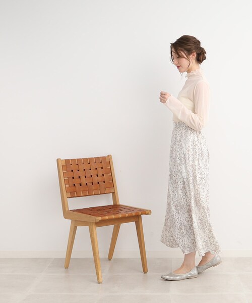 Cutie Blonde（キューティーブロンド）の「◆【大人の上品な肌見せに】シアーハイネックインナー（Tシャツ/カットソー・レディース・ブラック/ナチュラル/ホワイト系・01/02/03）」の22枚目の写真