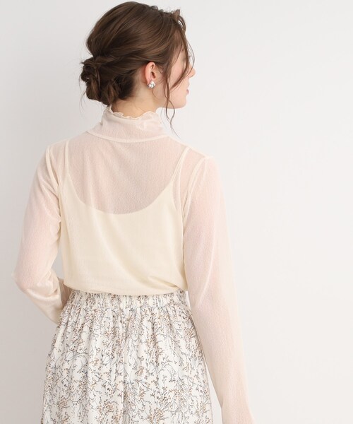 Cutie Blonde（キューティーブロンド）の「◆【大人の上品な肌見せに】シアーハイネックインナー（Tシャツ/カットソー・レディース・ブラック/ナチュラル/ホワイト系・01/02/03）」の6枚目の写真