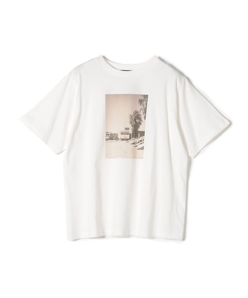 SHIPS Colors(シップス カラーズ)の「SHIPS Colors:〈洗濯機可能〉ビーチ フォト TEE(Tシャツ/カットソー・レディース・オフホワイト/ベビーピンク/ダークグレー・ONE SIZE)」の2枚目の写真