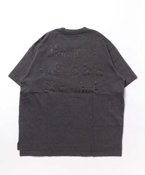 Manhattan Portage（マンハッタンポーテージ）の「S/S Print T-Shirt（Tシャツ/カットソー・メンズ・アイボリー/チャコール/ブラウン・LARGE/MEDIUM）」の12枚目の写真