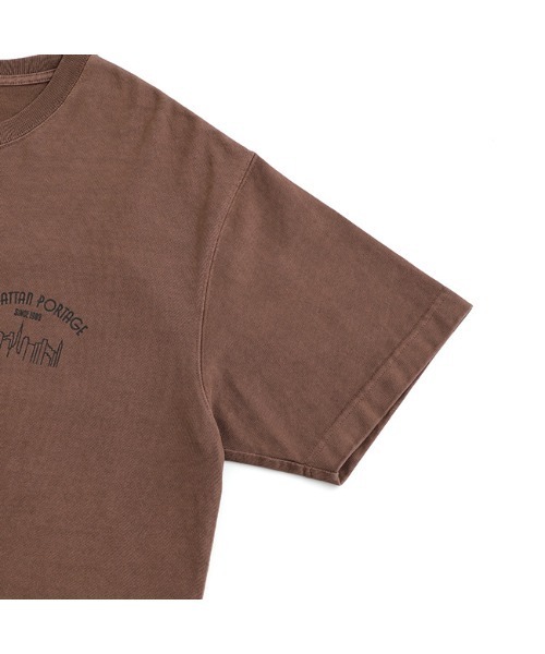 Manhattan Portage（マンハッタンポーテージ）の「S/S Print T-Shirt（Tシャツ/カットソー・メンズ・アイボリー/チャコール/ブラウン・LARGE/MEDIUM）」の6枚目の写真