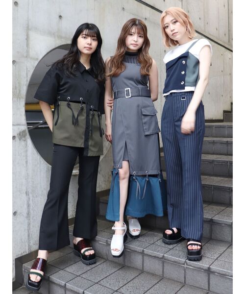 MURUA（ムルーア）の「ハトメデザインアシメシャツ（シャツ/ブラウス・レディース・ブラック/ベージュ・FREE）」の20枚目の写真