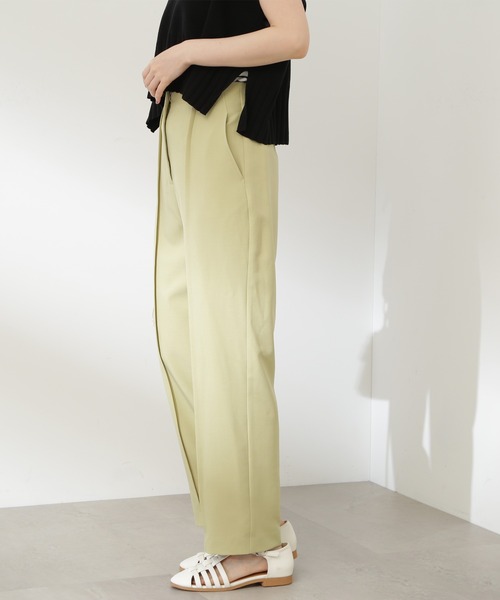 N.（N. Natural Beauty Basic）（エヌエヌナチュラルビューティーベーシック）の「【S Size Line】◆ドライタッチピンタックテーパードパンツ（スラックス・レディース・ベージュ/イエロー・SMALL/MEDIUM）」の8枚目の写真