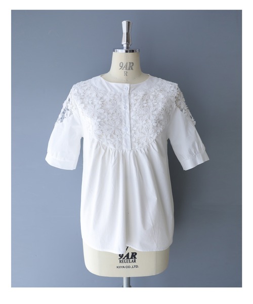 cawaii(カワイイ)の「360度囲む白花レースのブラウストップス(シャツ/ブラウス・レディース・ホワイト・FREE)」の3枚目の写真