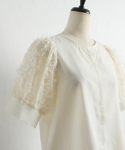 &. NOSTALGIA(アンドドットノスタルジア)の「フリンジスリーブブラウス(シャツ/ブラウス・レディース・ブラック/アイボリー・FREE)」の17枚目の写真