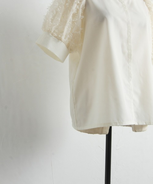 &. NOSTALGIA(アンドドットノスタルジア)の「フリンジスリーブブラウス(シャツ/ブラウス・レディース・ブラック/アイボリー・FREE)」の18枚目の写真