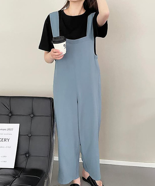 Girly Doll（ガーリードール）の「ワイドサロペットパンツ（サロペット/オーバーオール・レディース・ブルー/ブラック・M/L）」の2枚目の写真