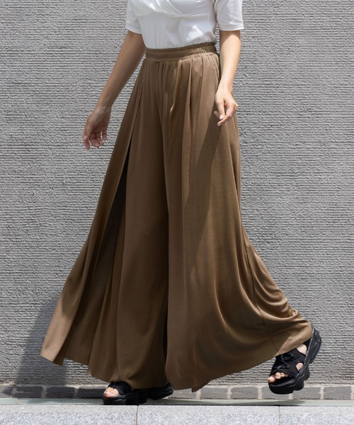 ETERNITY SELECT(エタニティ セレクト)の「接触冷感 さらさら フリーカット フレアラップパンツ(その他パンツ・レディース・グリーン/ブラック/ベージュ・FREE)」の2枚目の写真