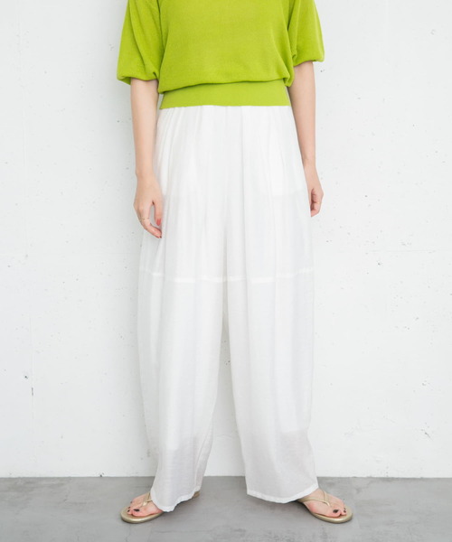 KBF（ケイビーエフ）の「ボリュームシアーコクーンパンツ（その他パンツ・レディース・オフホワイト/ブラック/ラベンダー・ONE）」の4枚目の写真